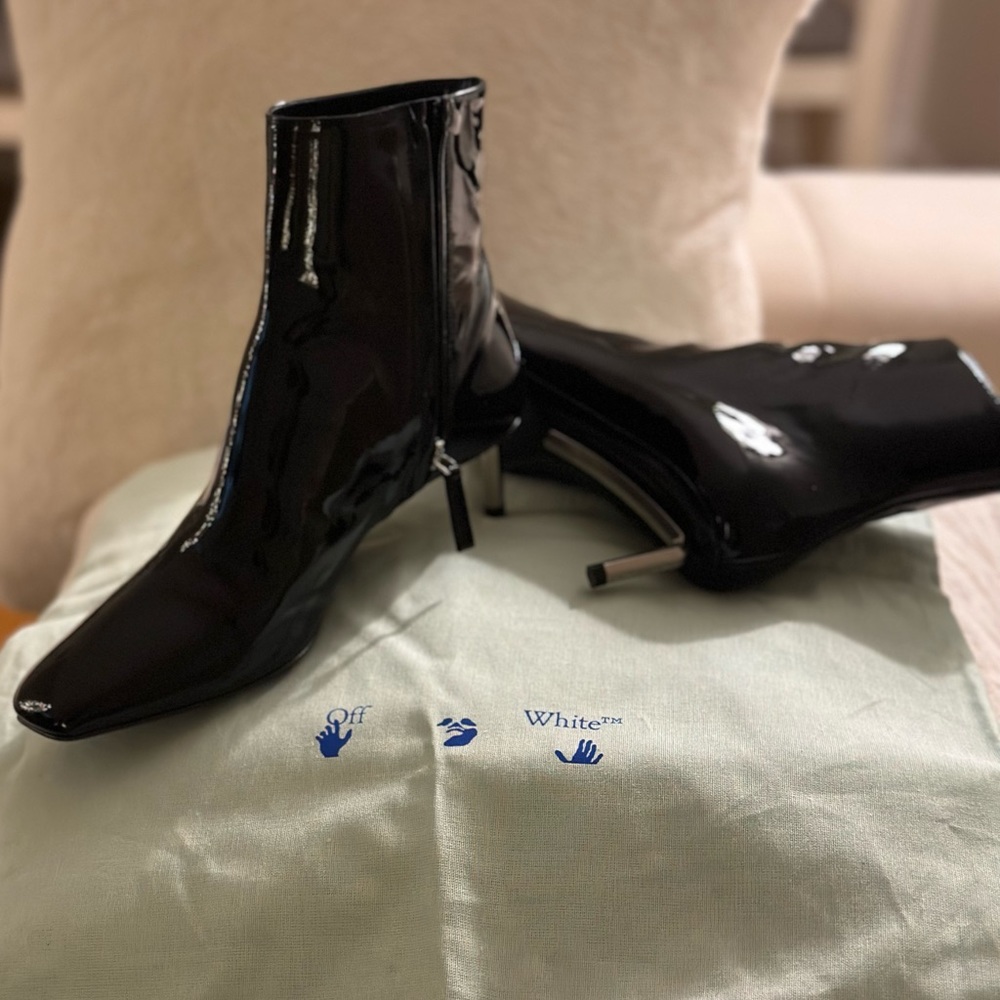 off-white boots black 36 usa size. new with bag. pead 1100$ premium quality